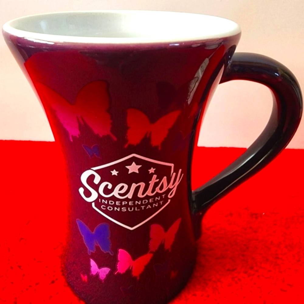 NIB, Scentsy Independent Consultant, Changing Color Coffee Mug. 12.5 oz.